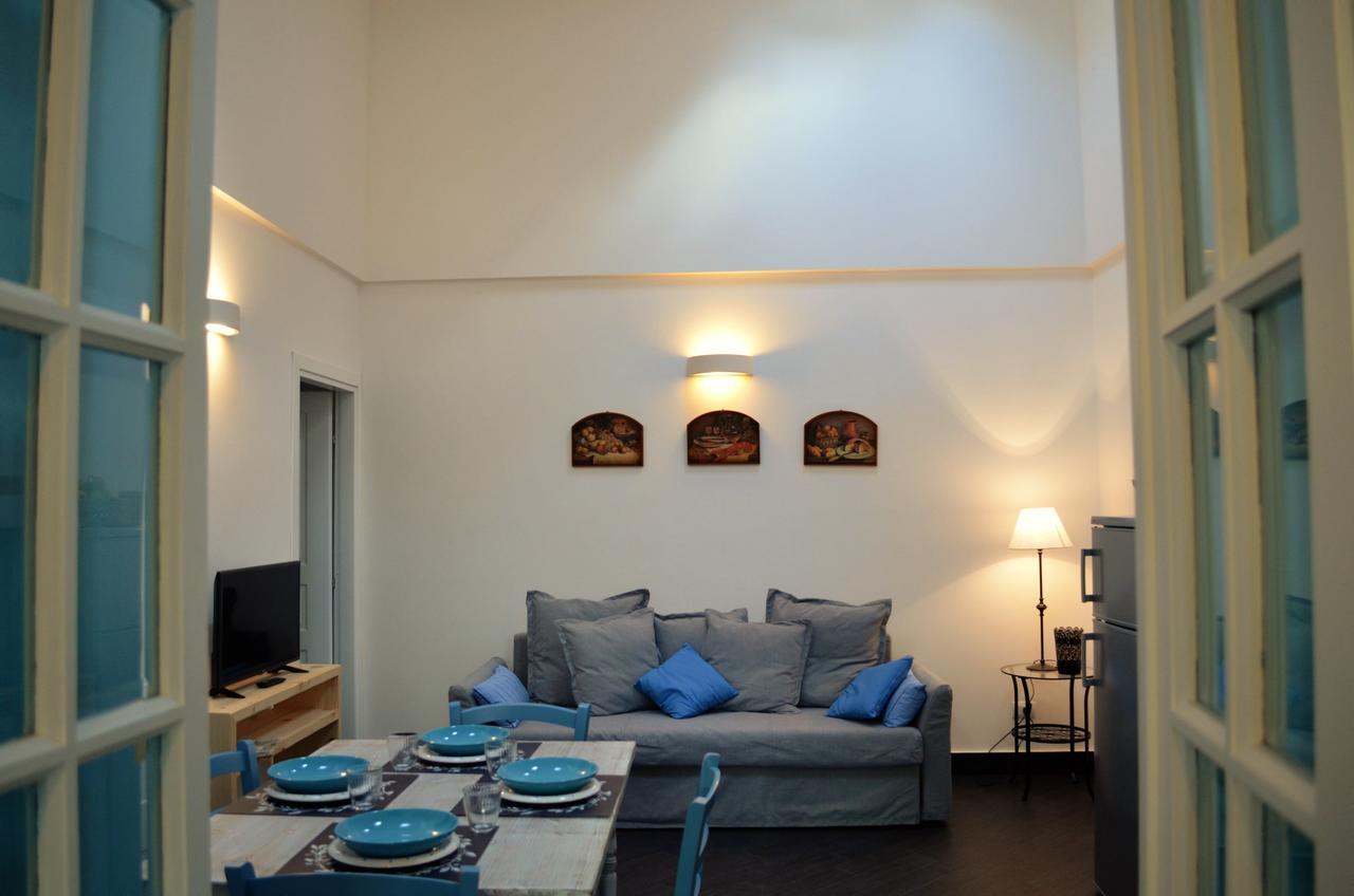 Frasteva Villa Aci Castello Eksteriør billede