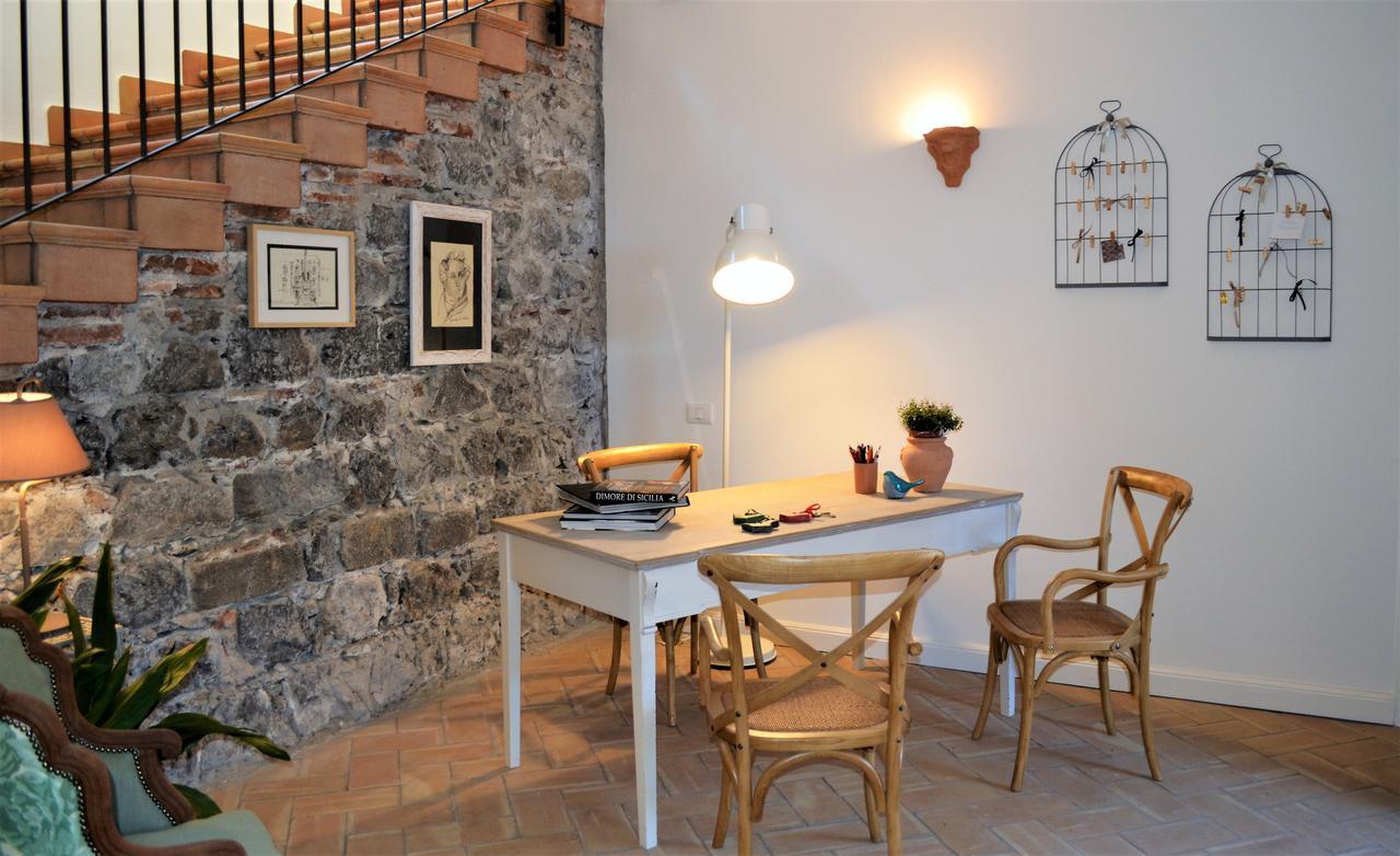 Frasteva Villa Aci Castello Eksteriør billede